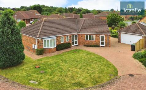 Nunnerley Place, Waltham, DN37