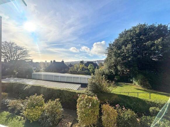 PHOTO-2025-11-10-09-28-20 (3).jpg