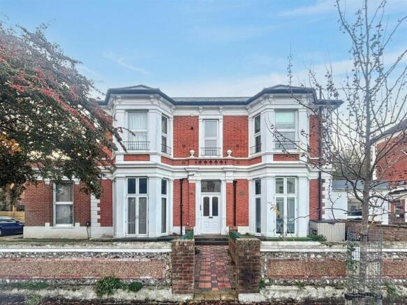 PHOTO-2025-11-19-15-20-37 (2).jpg