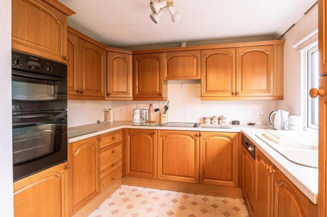 3 Bedroom Detached Bungalow For Sale In Oak Avenue Acaster Malbis York Yo23