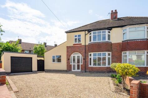 Moorgarth Avenue, York