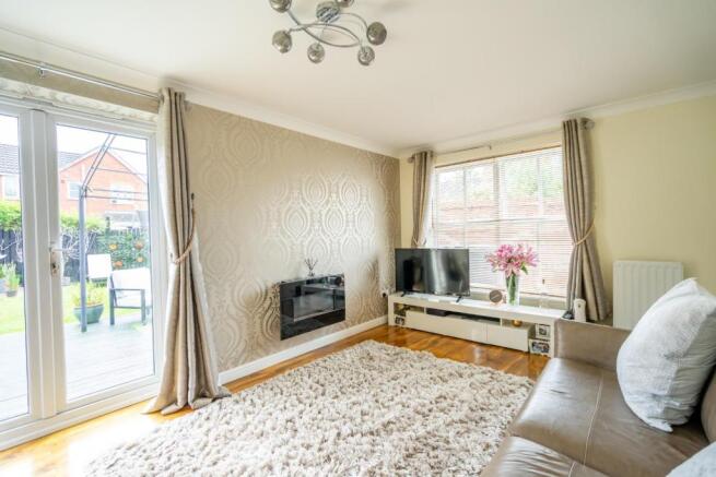 Find 3 Bedroom Houses For Sale In Rawcliffe Zoopla