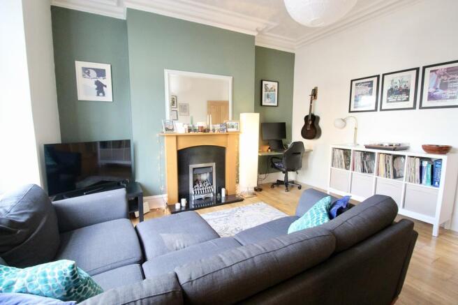 Lounge photograph 3