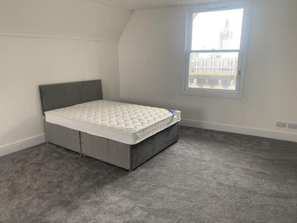 Master room photo 2