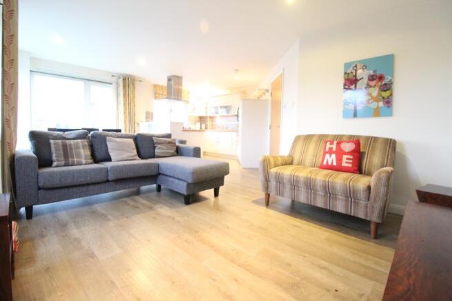 Lounge/Kitchen