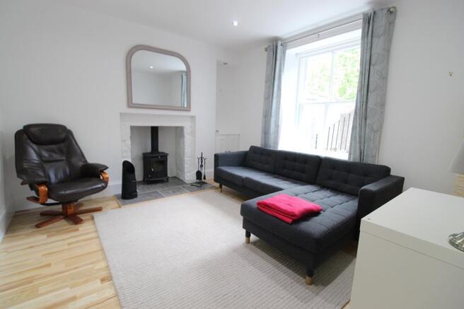 Lounge photograph 1