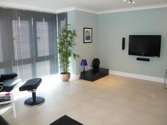 7 Woodlands Terrace - Lounge