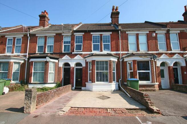 3 bedroom terraced house for sale in Shirley, Southampton ...