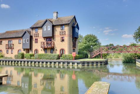 Lawrence Moorings, Sawbridgeworth, CM21