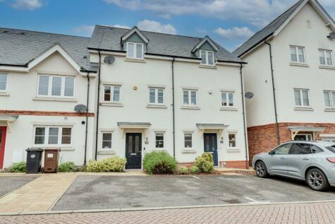 Harlow - 3 bedroom town house for sale