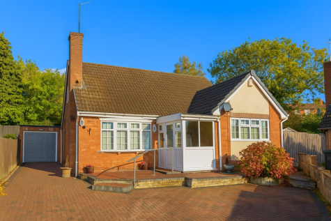 The Close, Kingsthorpe, Northampton NN2