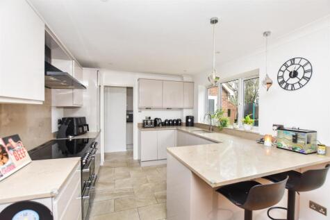 Brent Avenue, South Woodham Ferrers