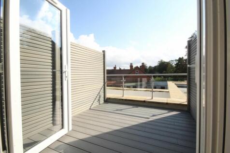 44 The Green, Surrey, CR6