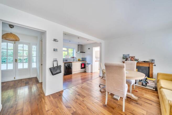 Kitchen room / Dining Room