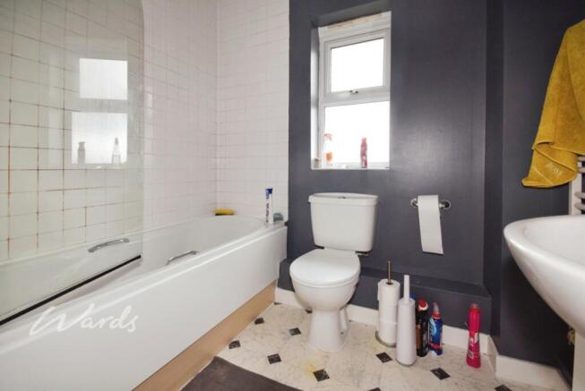 c414ccd1-Bathroom