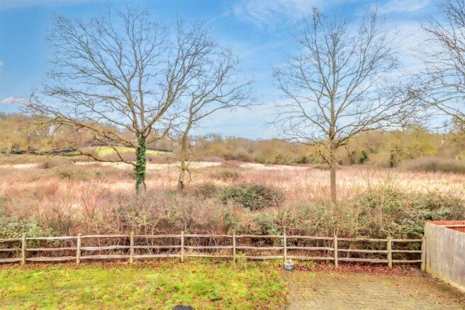 6 GORSE WOOD VIEW OUTSIDE.jpg