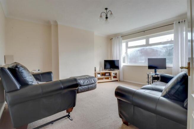 13 AZALEA AVENUE-6.jpg