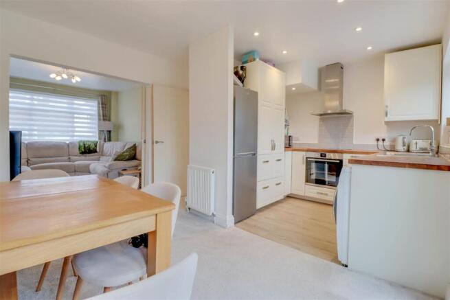 13 SANDOWN CLOSE 2025-11.jpg