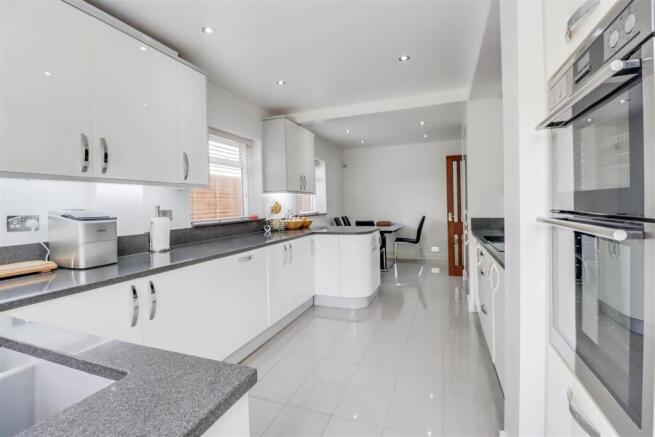 78 GRANGE AVENUE INSIDE-13.jpg