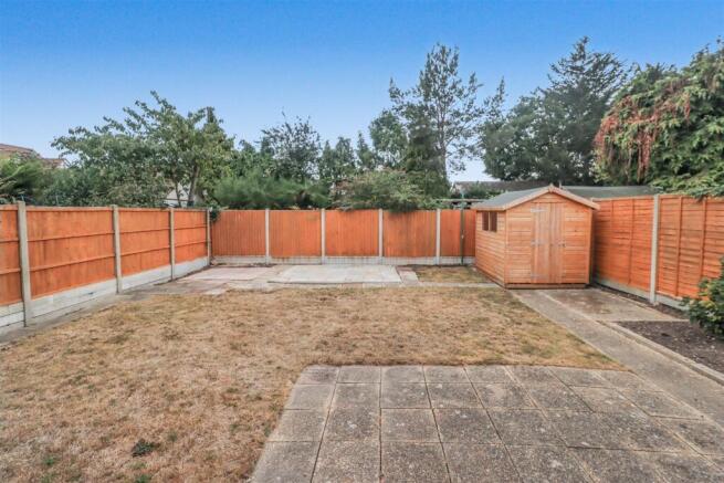 9 OAKHUEST DRIVE OUTSIDE-2.jpg