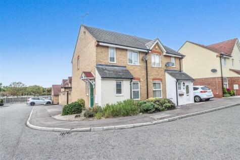 Crawford Chase, Wickford