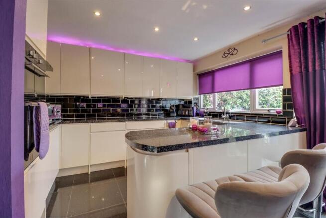 56 ALICIA AVENUE-2.jpg