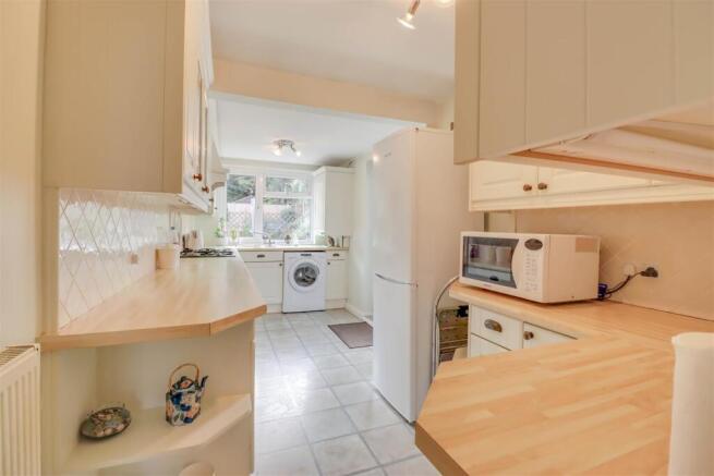 34 ELIZABETH DRIVE.jpg