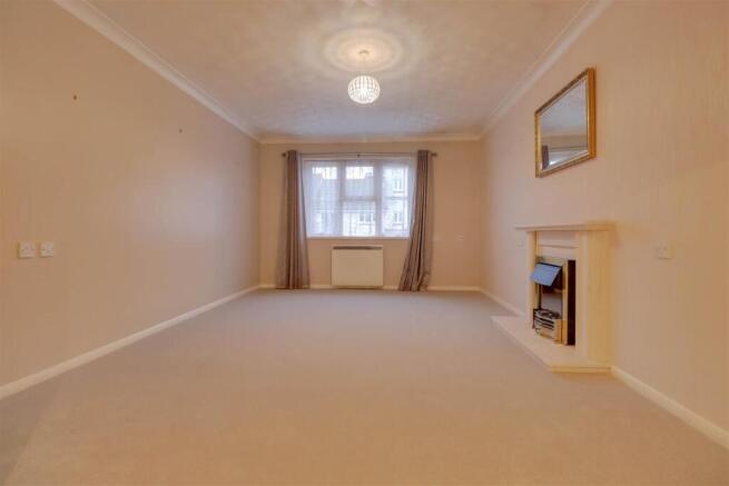 60 SYCAMOURE COURT-2.jpg