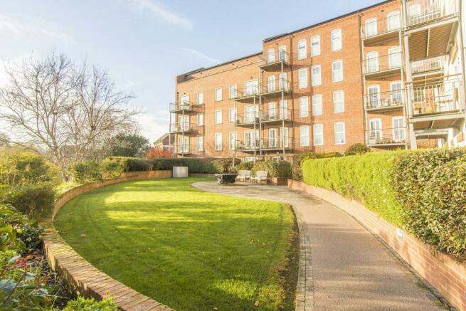 Outside, Parking & Communal Gardens