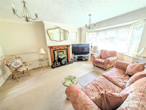 Living Room.jpg