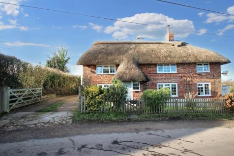 Sandleheath Road, Alderholt, SP6