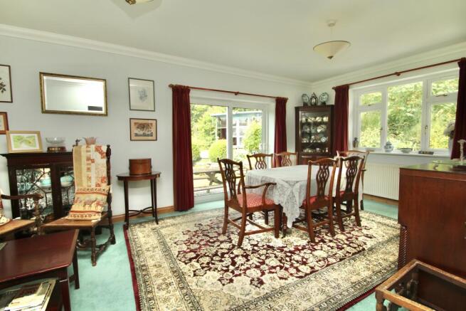 Large & Bright Dining Room