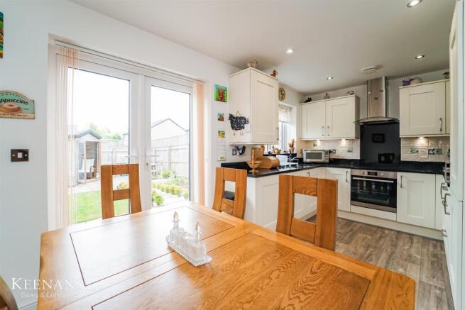 Kitchen/Dining Area.jpg