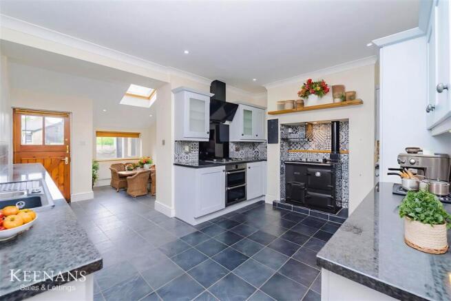 3 - Kitchen - Farmhouse - 0.jpg