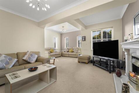 Masefield Close, Brockhall Village, Old Langho