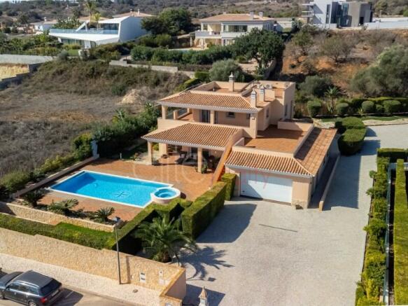 M711 Lagos Algarve Luxury Villa