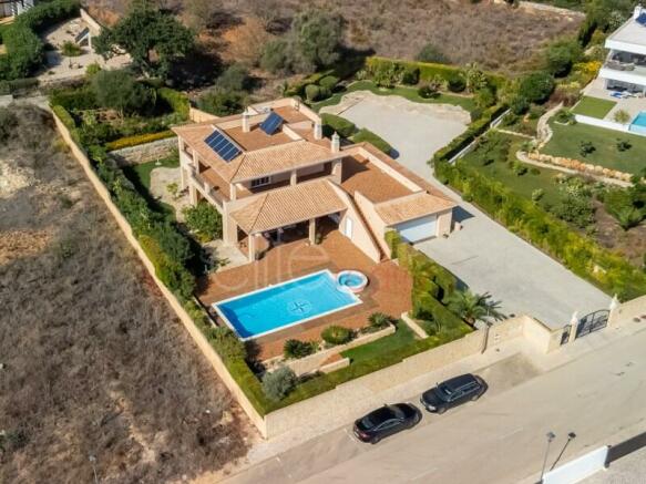 M711 Lagos Algarve Luxury Villa