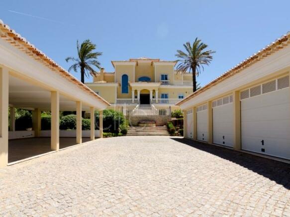 LuxurymediterraneanvillaPraiadaLuzLagos64