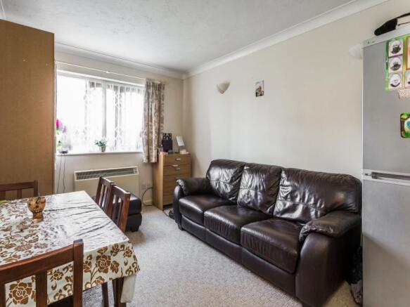 Living Room 2.jpg