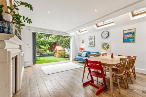 Lavender Sweep, SW11