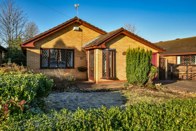 Two bedroomed detached bungalow - No vendor chain