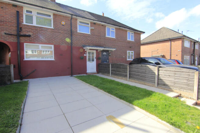 Three bedroomed family home for sale with no vend