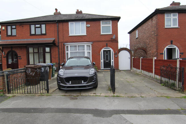 3 Bedroom double extended semi detached - no vend