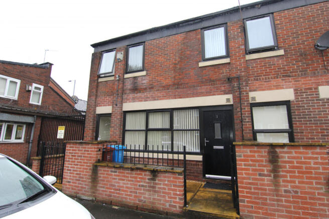 West Street, Clayton, M11