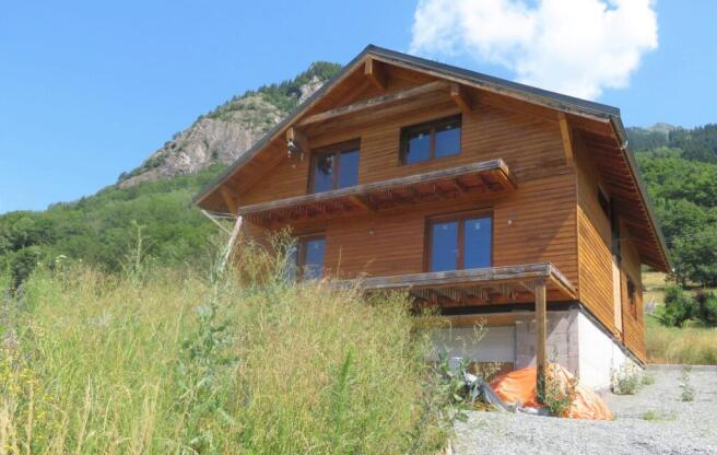 Chalet for sale in V