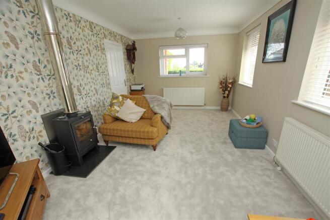 Living room a.jpg