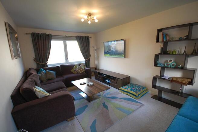 Lounge 2