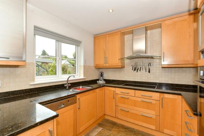 Kitchen/ Dining Area