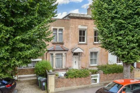 Walthamstow - 4 bedroom semi-detached house for sale