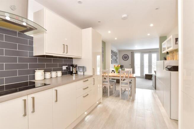 Kitchen/ Dining Area
